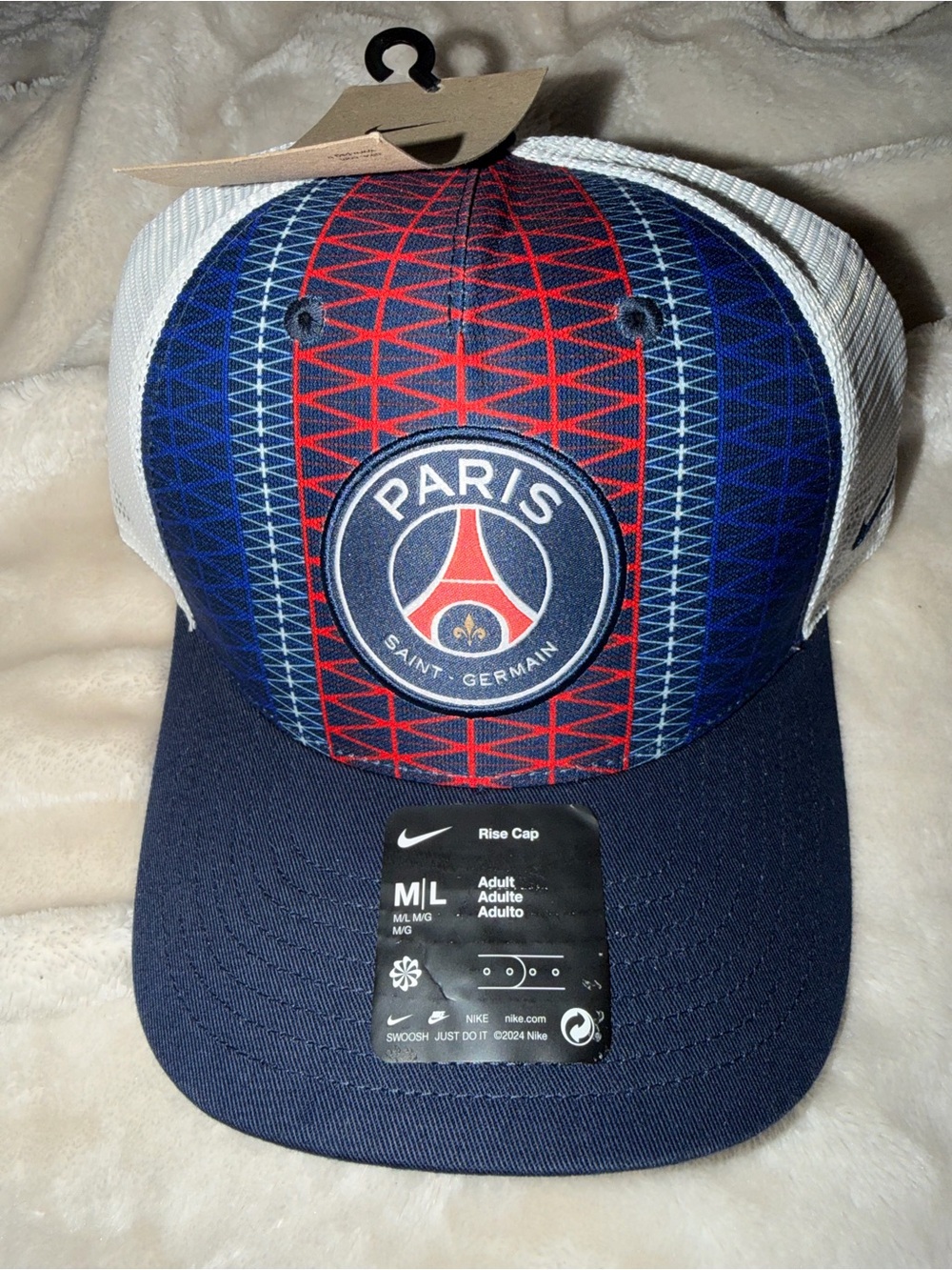 Nike Paris Saint-Germain Navy, Red & White Trucker Cap
